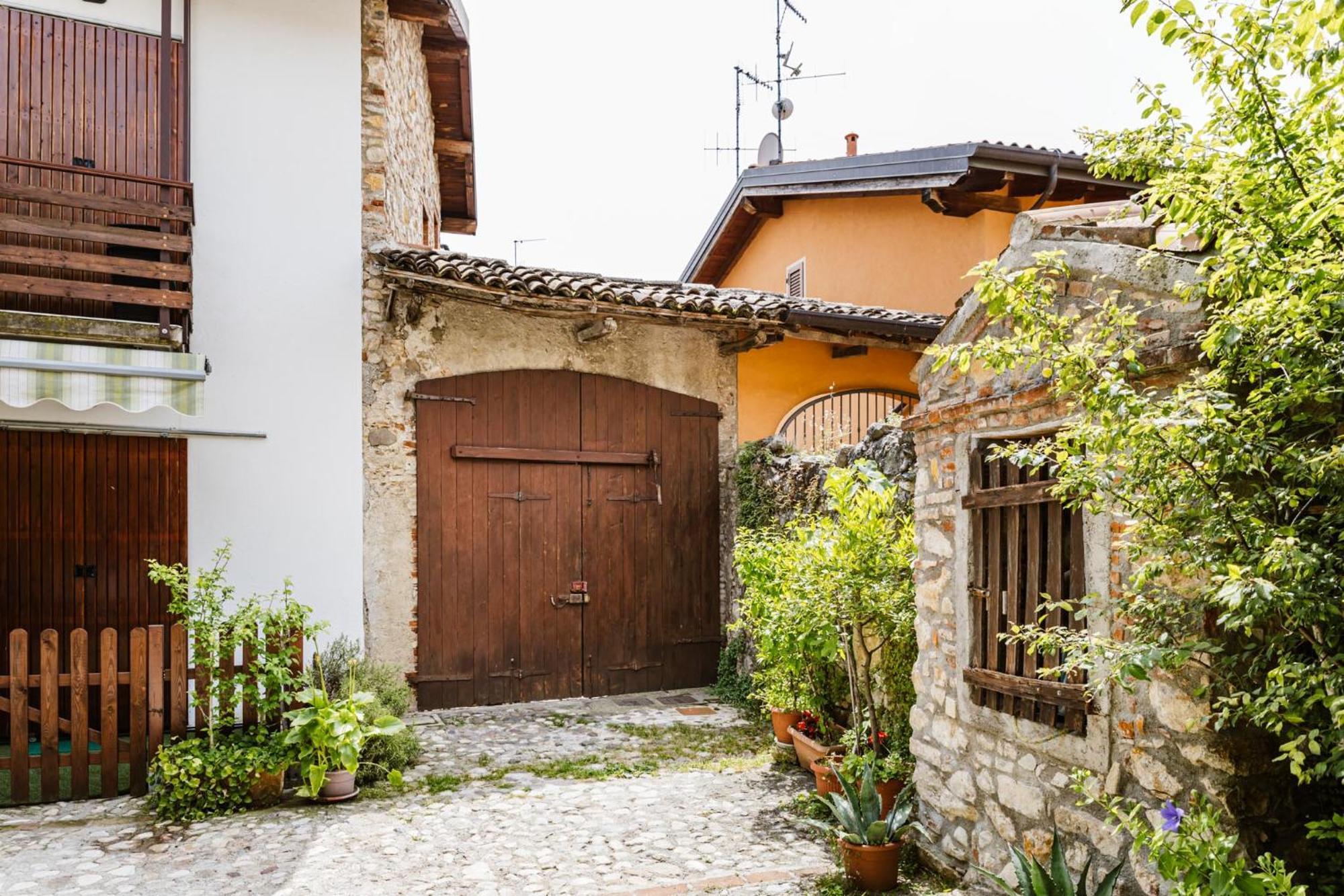 Apartamento Cozy Castello Manerba del Garda Exterior foto
