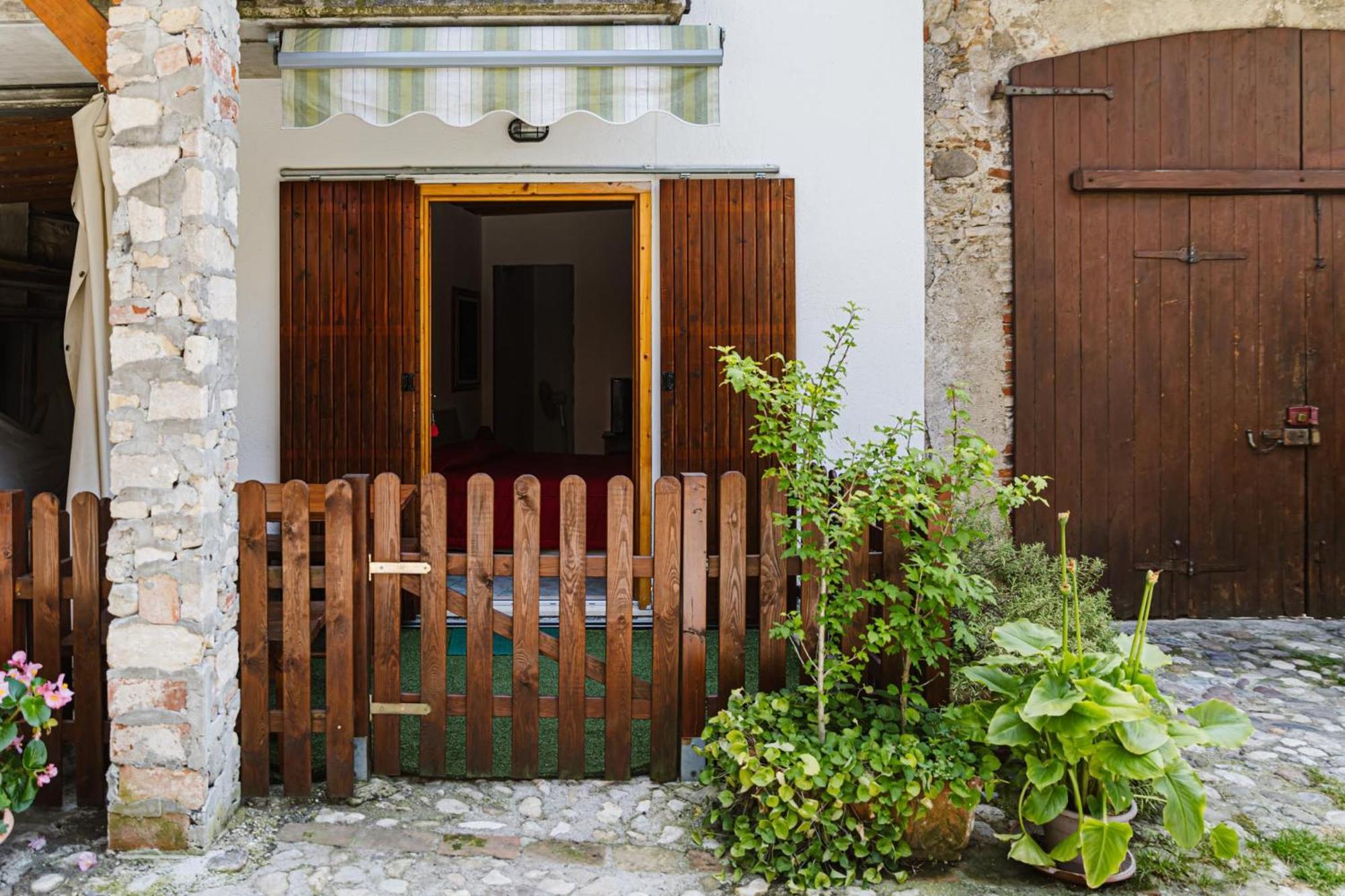 Apartamento Cozy Castello Manerba del Garda Exterior foto