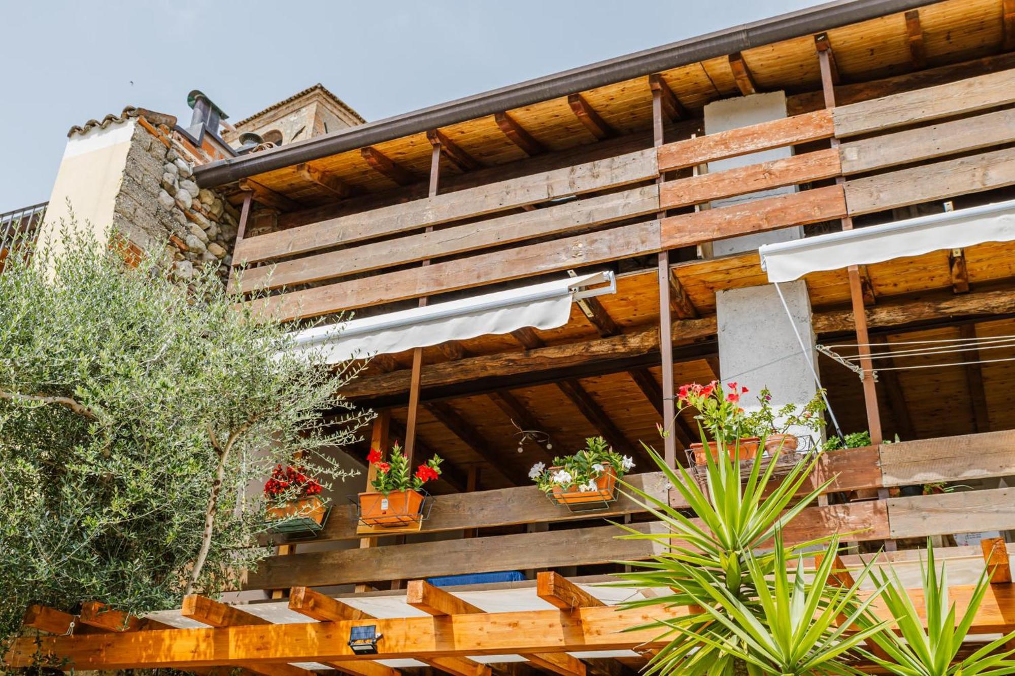 Apartamento Cozy Castello Manerba del Garda Exterior foto
