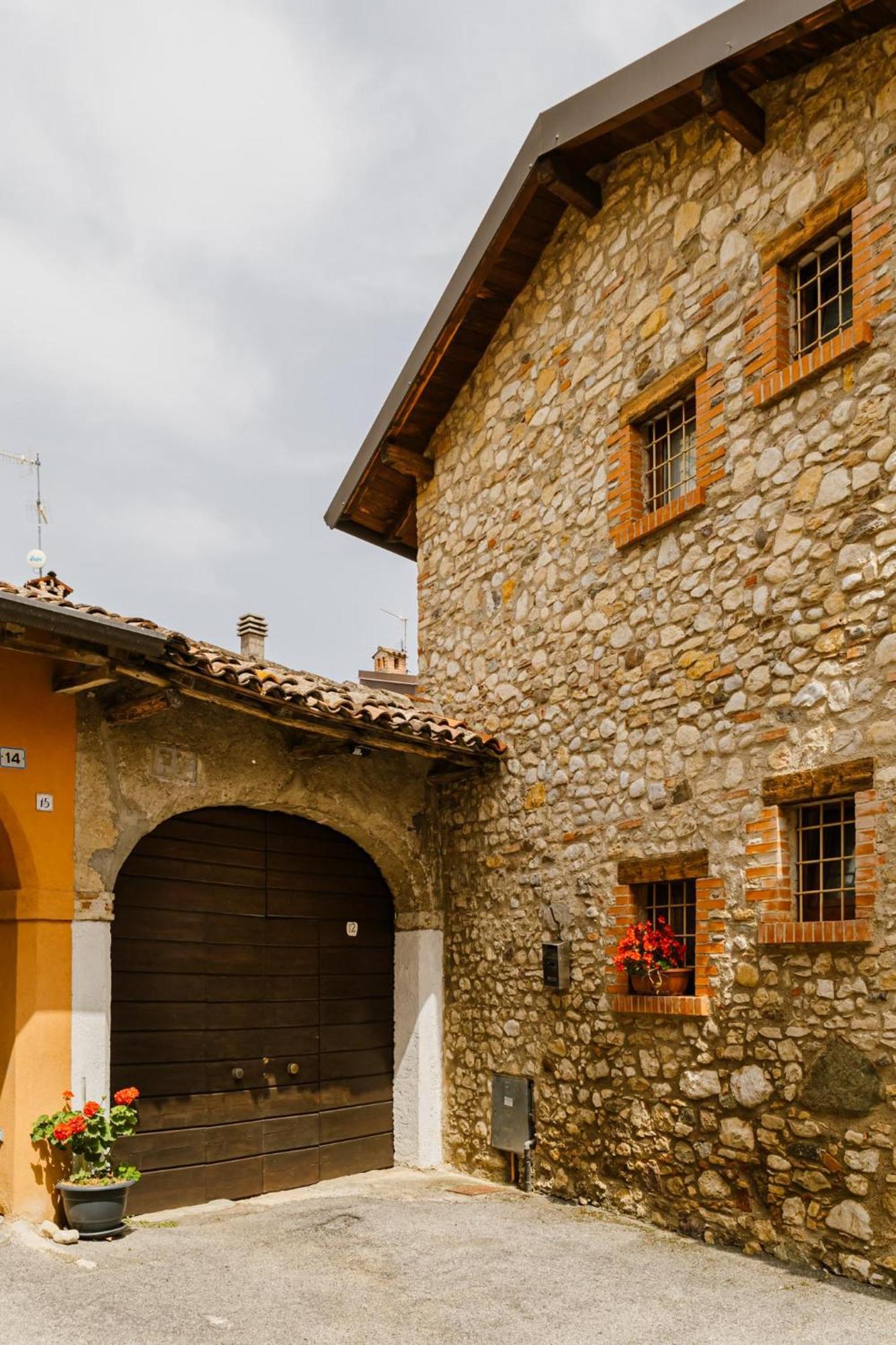 Apartamento Cozy Castello Manerba del Garda Exterior foto